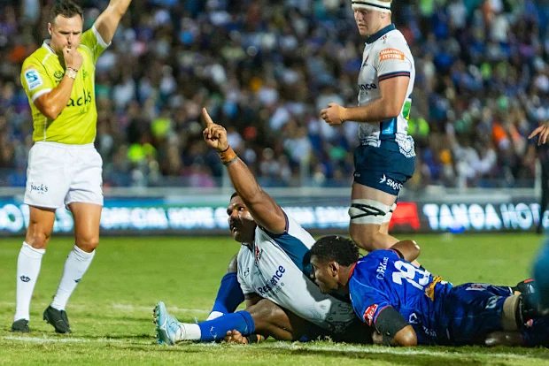 Apolosi Ranawai of the Waratahs scores a try.