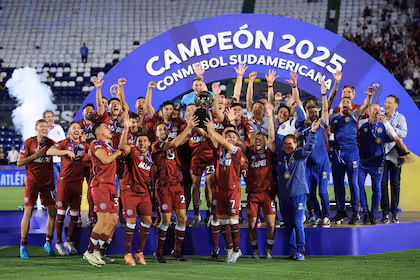Lanús, el campeón de la Sudamericana 2025, quedó eliminado en 16avos de final de esta edición